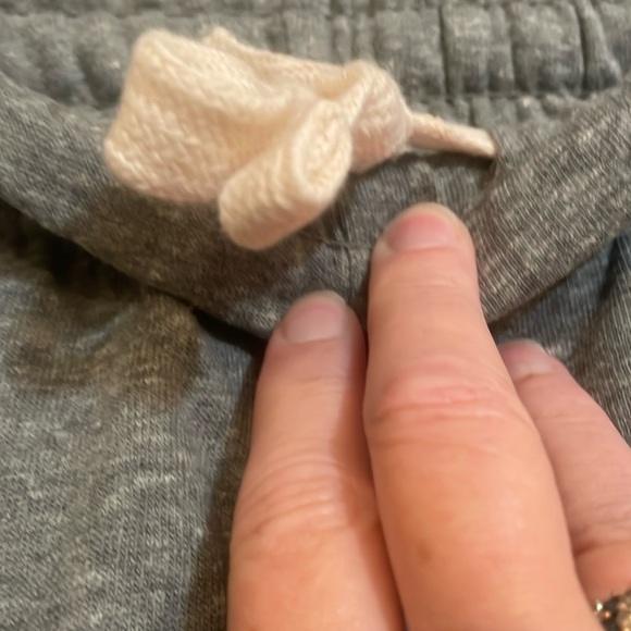 NFL Chicago Bears Gray Joggers with Elastic Cuffs and Tapered Fit - Picture 4 of 7